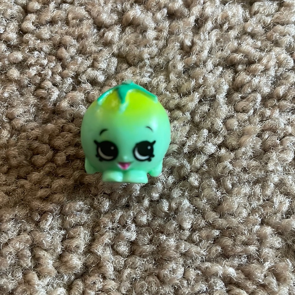 SHOPKINS! Cherie Tomatoe!